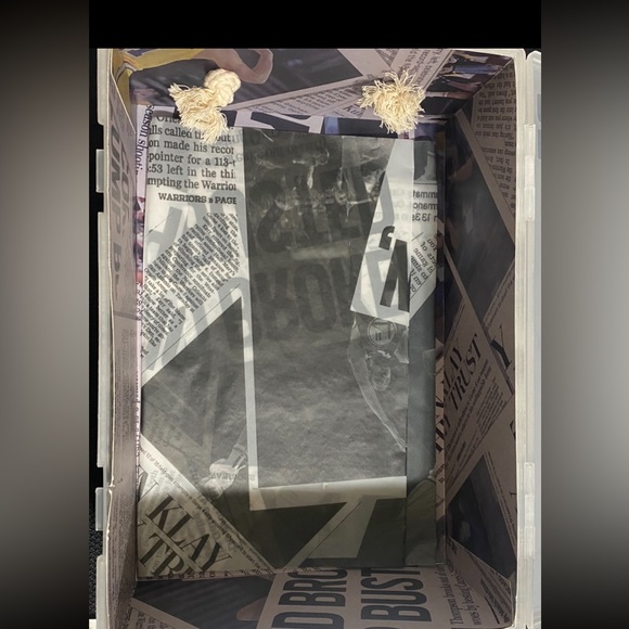 Brand New Mens Anta Klay Thompson KT4 East Bay Times NewsPaper sz 7 - Picture 9 of 11